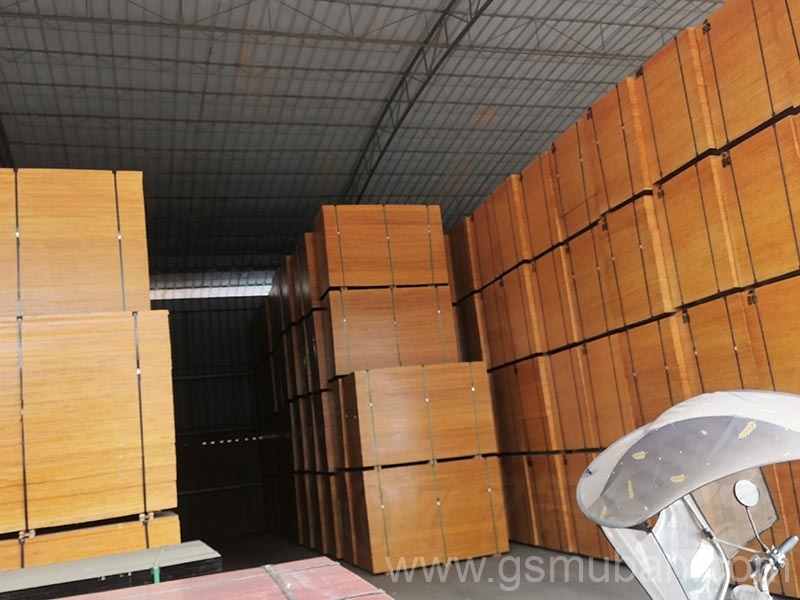 工地上的模板多少錢一張?多用2-3次，降低成本