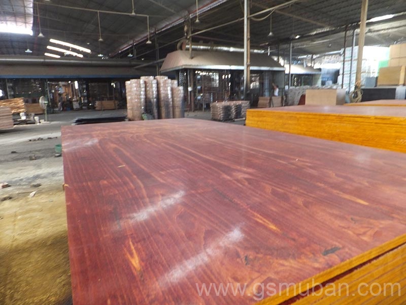 劣質(zhì)建筑模板分層了？什么原因？